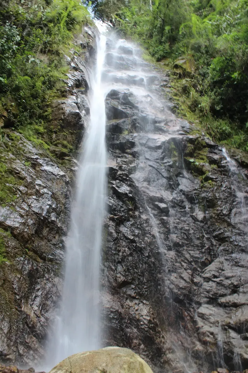 Cascada La Escondida – Montebello
