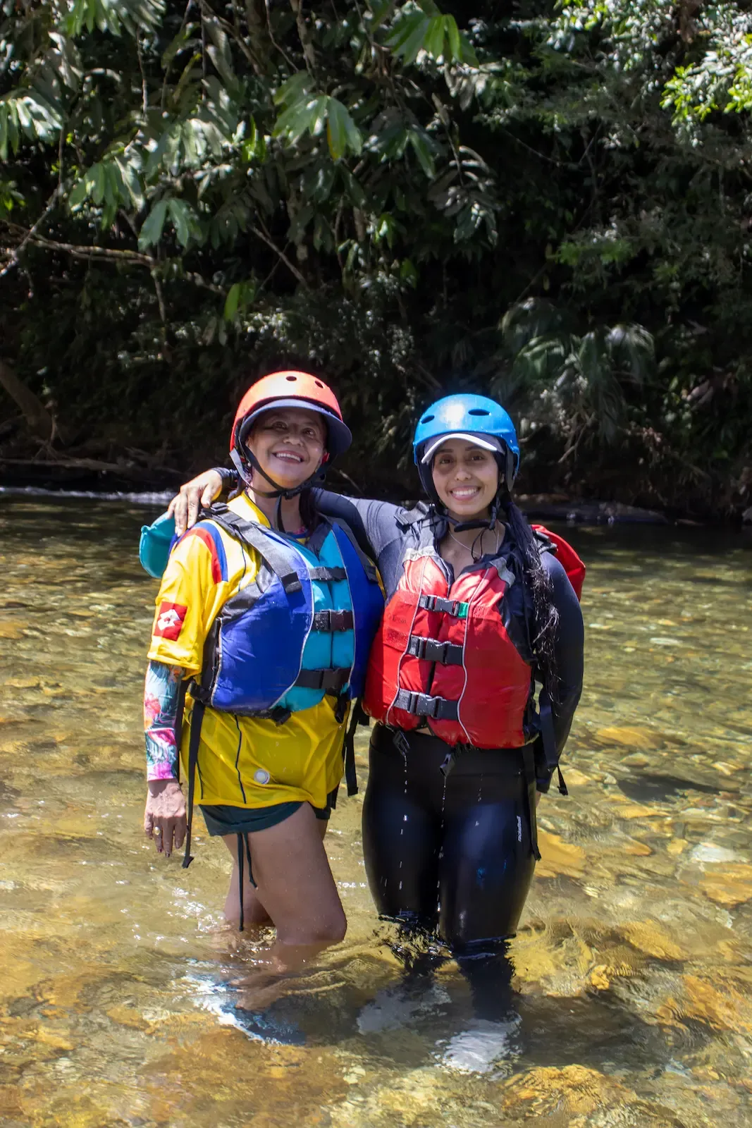 Rafting Río Claro + Cavernas + Santorini Colombiano