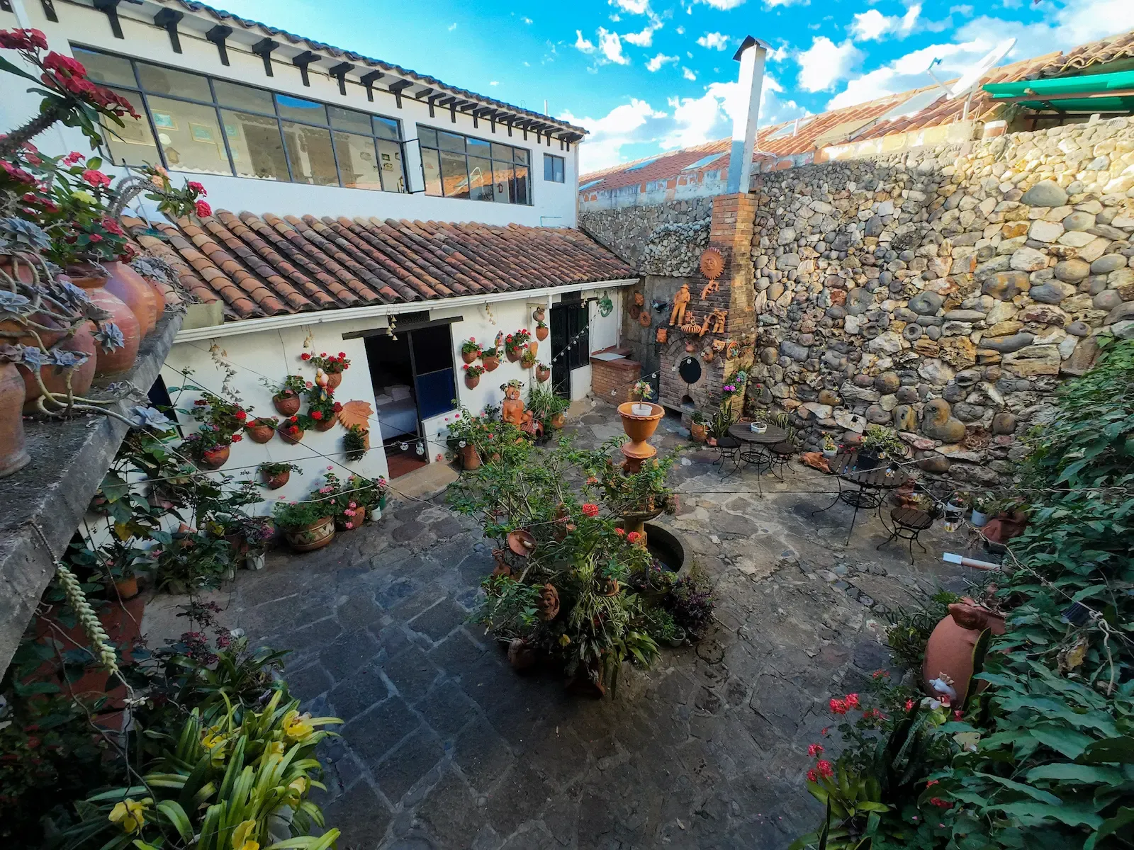 Una patio que guarda millones de años
